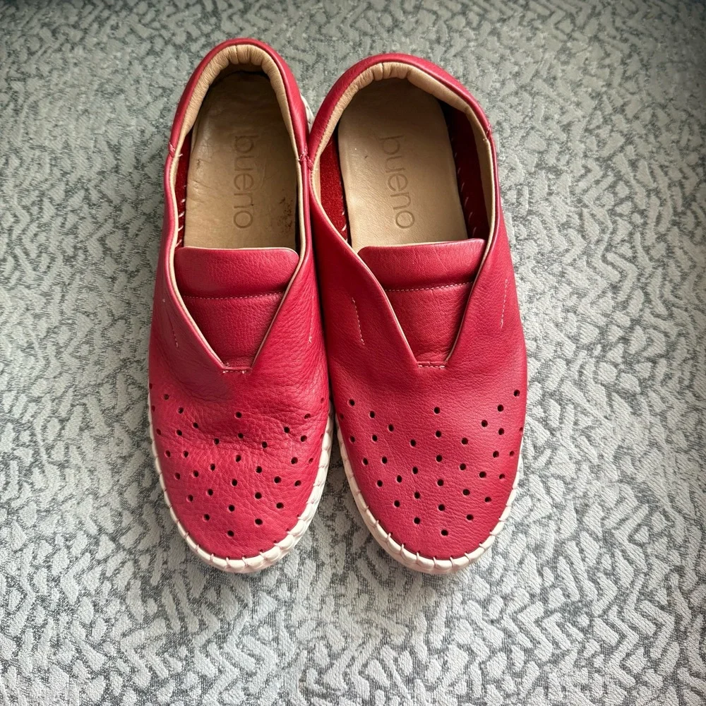 Bueno Denmark Slip-On Sneakers characterized - Size 38 (7.5)